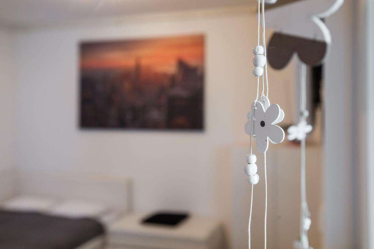 זאגרב Cozy & Modern Studio With Balcony מראה חיצוני תמונה